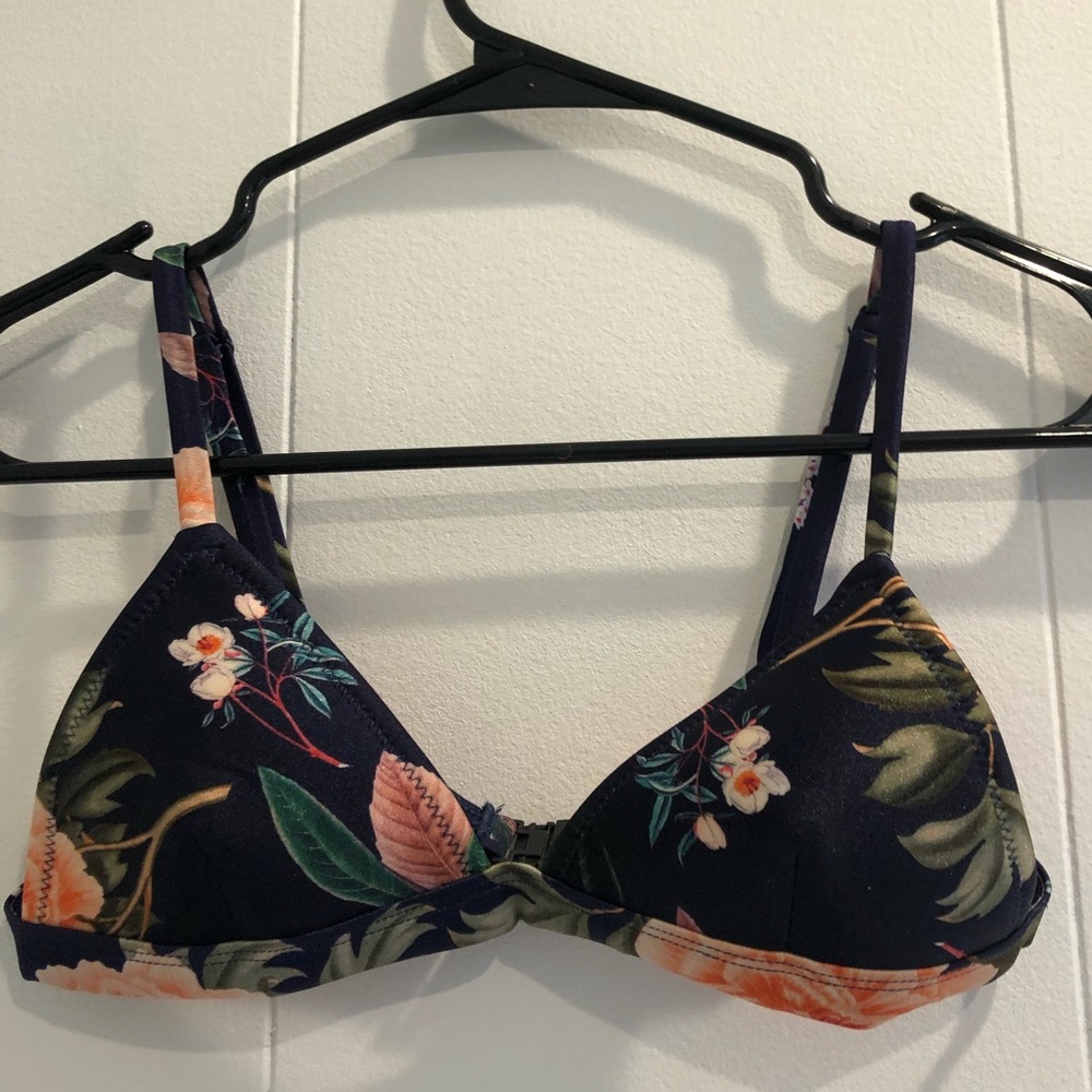 TRIANGL SWIMSUIT